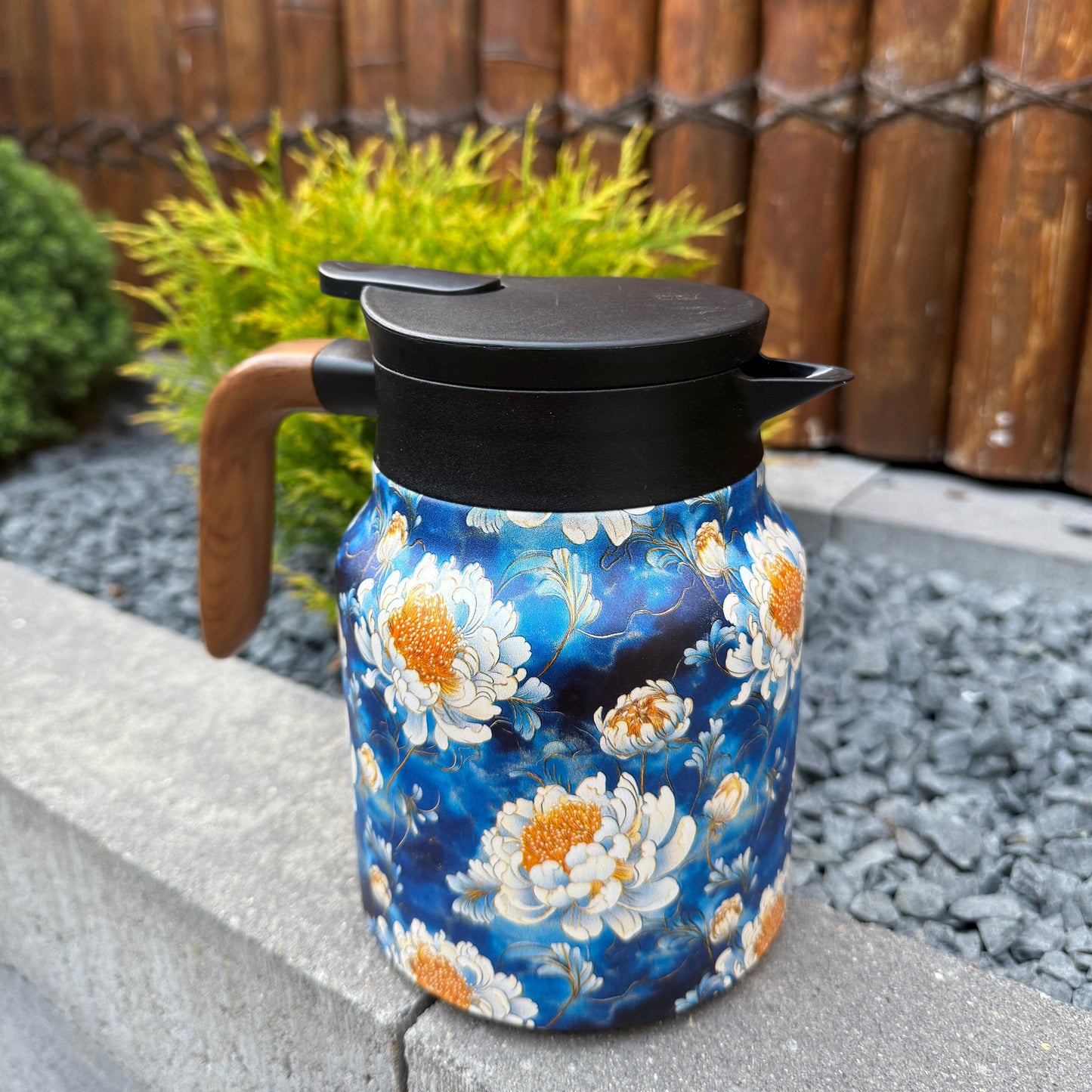 BLOOM™ | Värmekanna med integrerat tesi