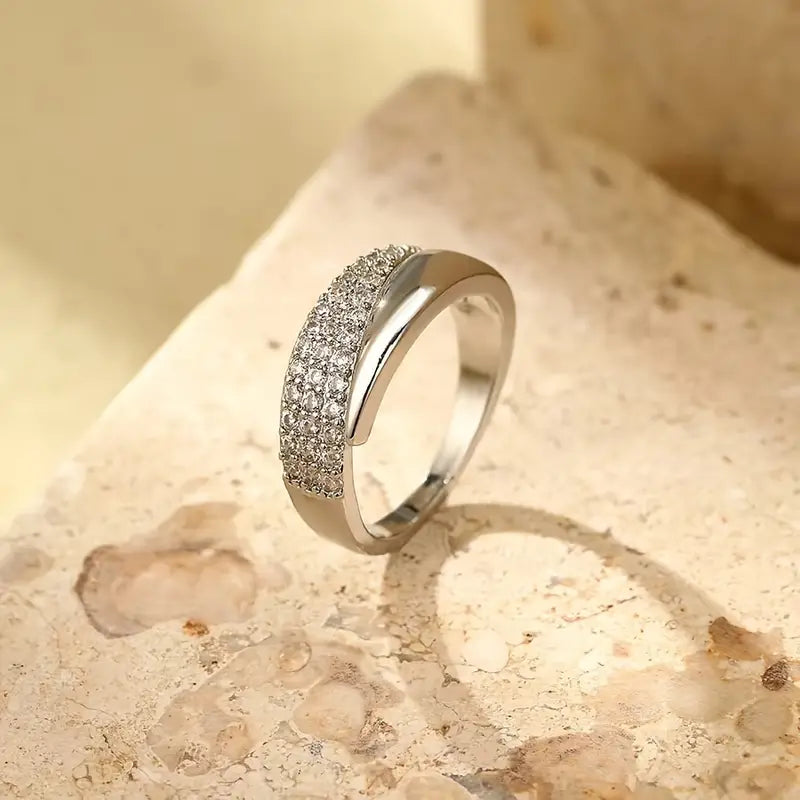 Ella | Elegance Ring