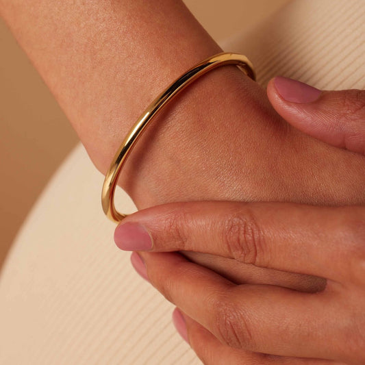 Elvira | Stålbelagt armband – One size