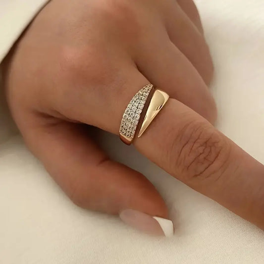 Ella | Elegance Ring